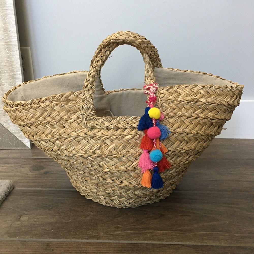 Southern Tide Straw Beach Bag Tote with Tassle